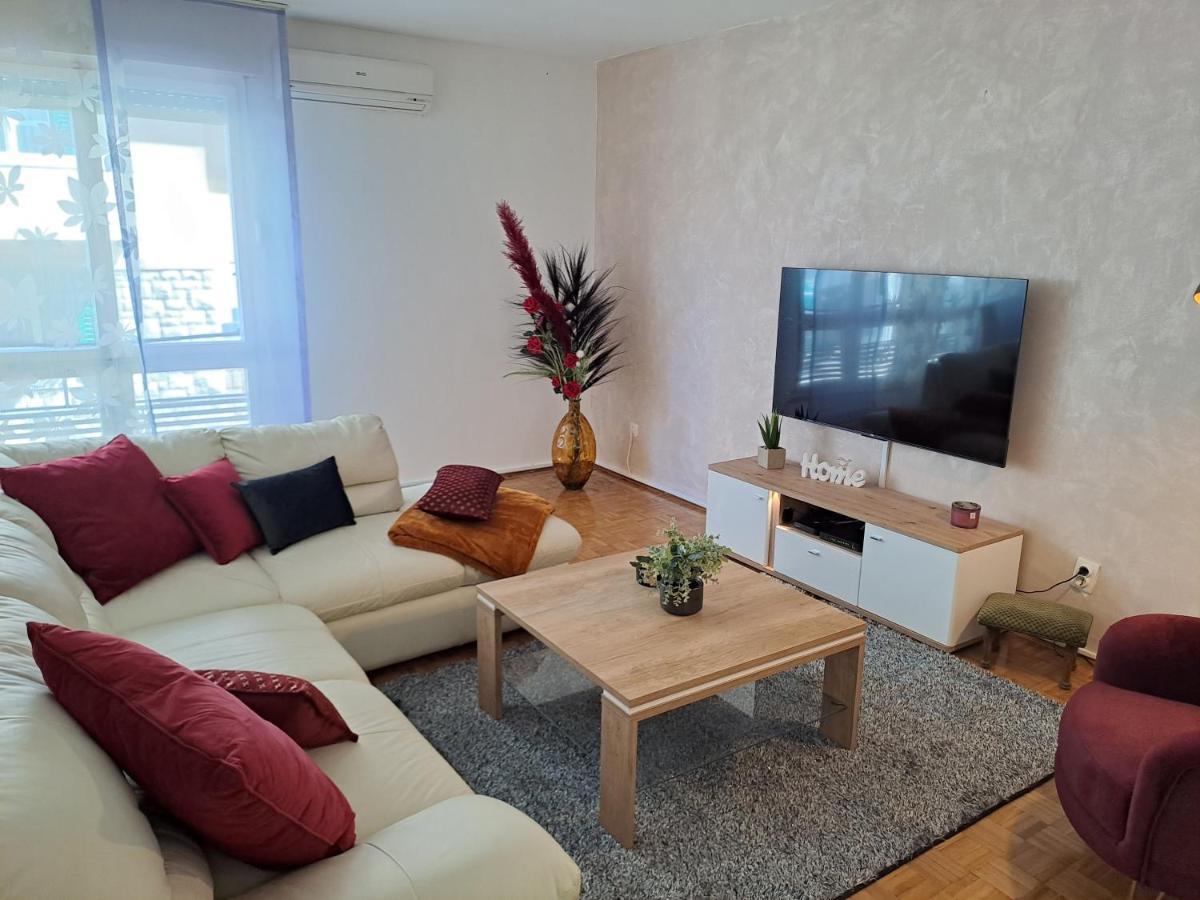 Center Apartment Silvana Split Eksteriør billede