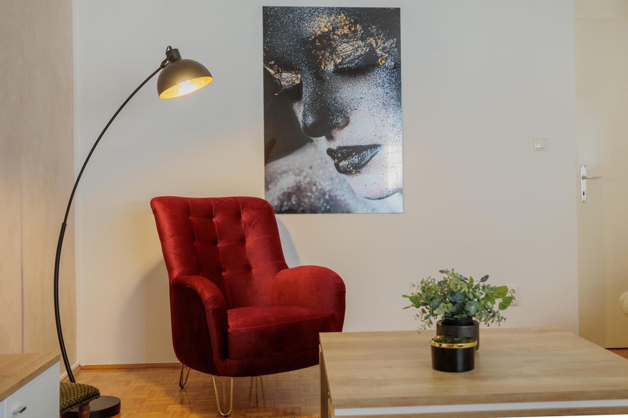 Center Apartment Silvana Split Eksteriør billede