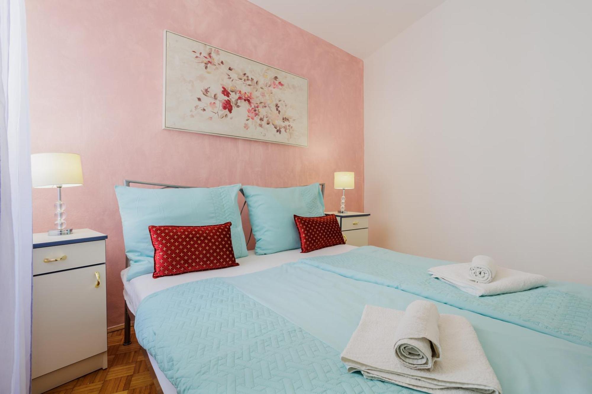 Center Apartment Silvana Split Eksteriør billede